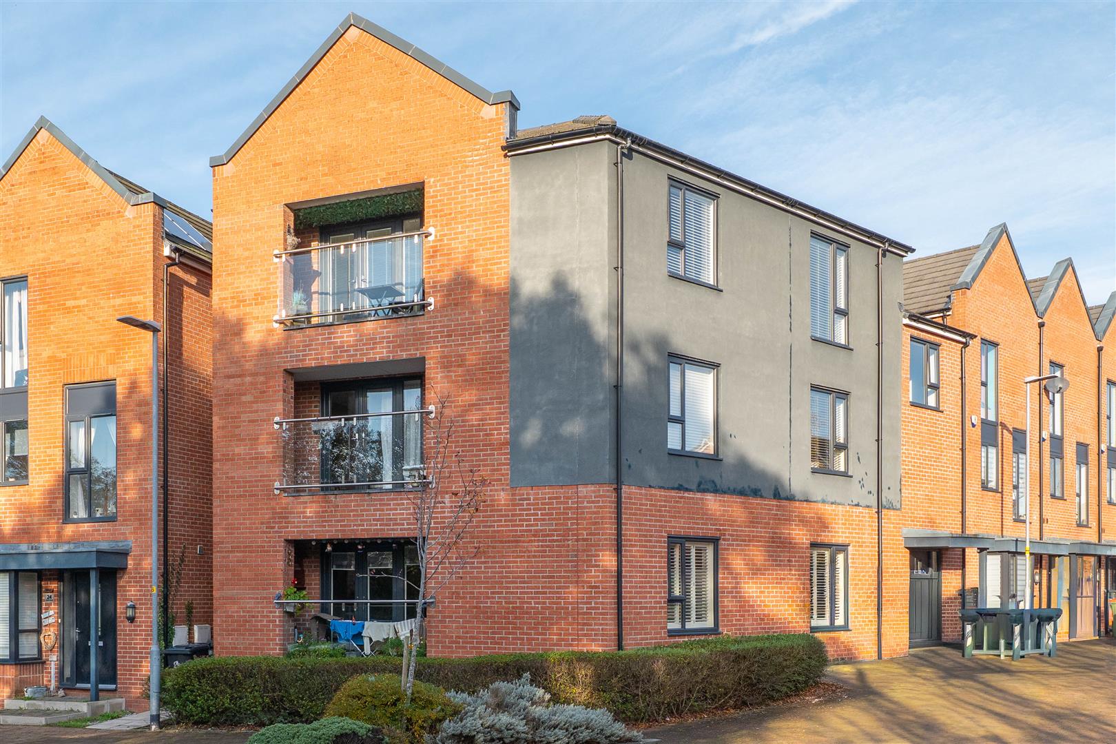2 bed property in Siskin Road, Preston